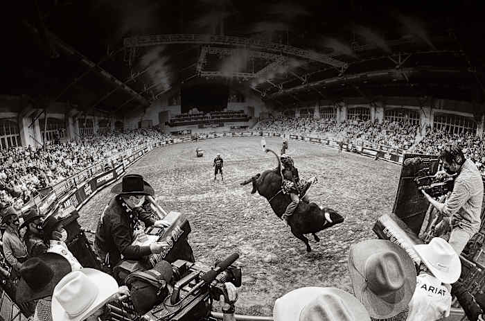 FEELING BULLISH
João Henrique Lucas was briefly the center of attention in Fort Worth—emphasis on briefly. His two rides lasted a combined 3.93 seconds before he was tossed.